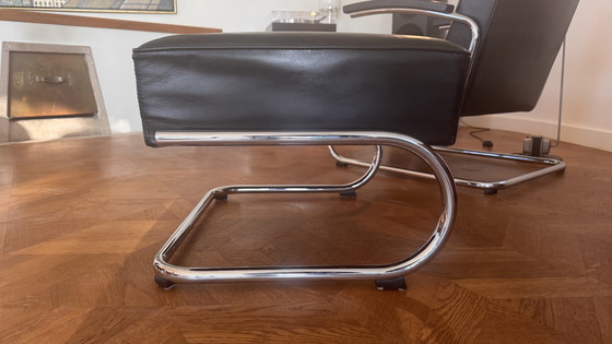 Image 1 of Gispen 405 fauteuil met hocker