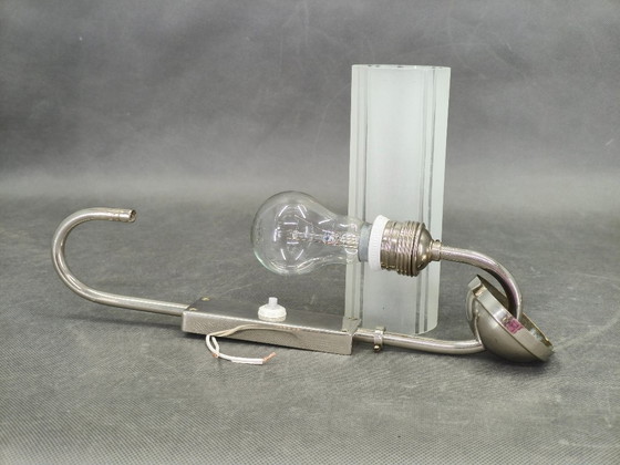 Image 1 of Par de apliques de pared Art Déco de níquel y cristal, década de 1930.