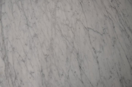 Image 1 of 1x Knoll Saarinen Tulip table - Calacatta marble