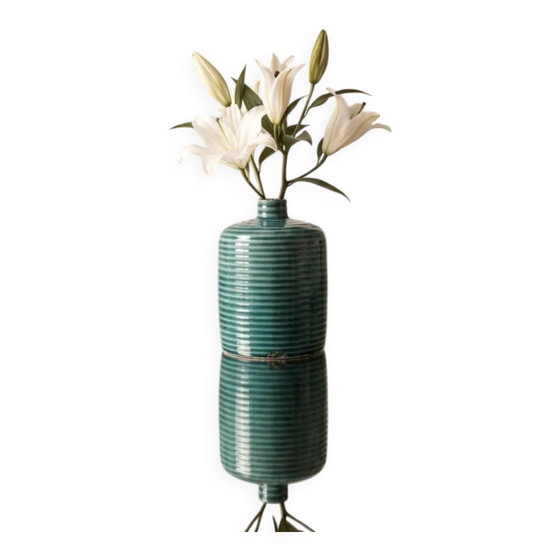 Eendenblauwe geribbelde geglazuurde keramische flesvaas – Mid-Century stijl – Vazen, Porselein, Keramiek (photo 2 of 9)