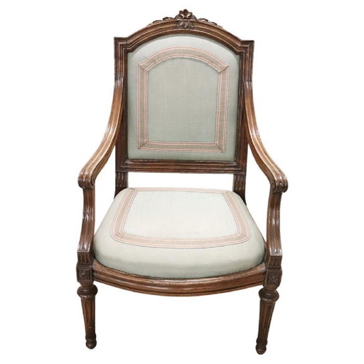 Antiker hölzerner Louis Xvi-Sessel