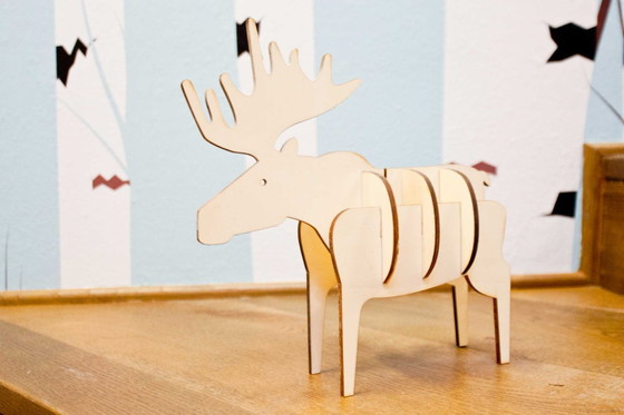 Image 1 of Alce - adorno de madera Fabricado en Italia por Ulap design