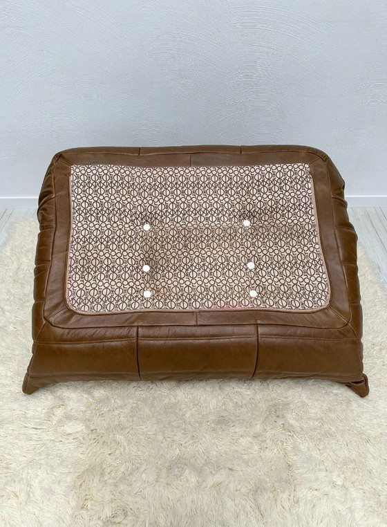 Image 1 of Canapé 2 places Togo Ligne Roset Original Vintage, signé Michel Ducaroy, en cuir marron