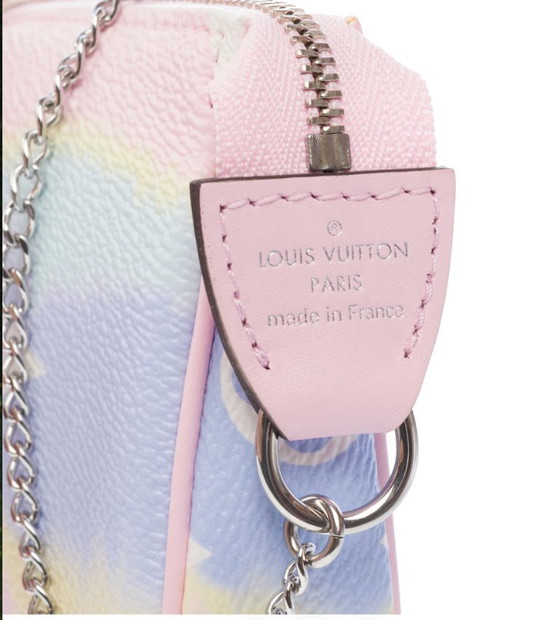 Image 1 of Accessoire LOUIS VUITTON en Toile Rose - 103254