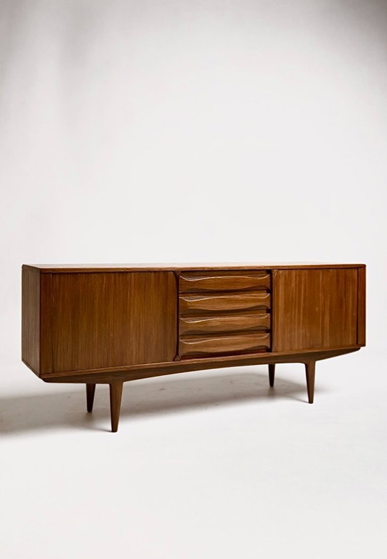 Image 1 of Scandinavisch teakhouten dressoir van Bernhard Pedersen & Søn uit de jaren 60/70