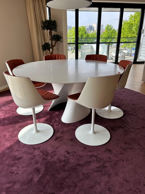 MDF Italia Table with 6 Chairs