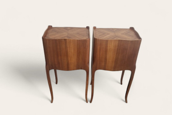 Image 1 of Pair of Louis XV style bedside tables - Rosewood marquetry