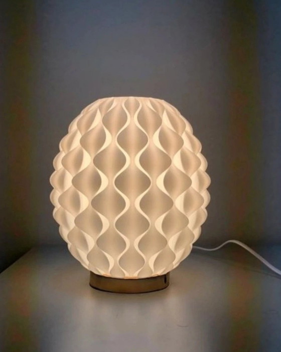 Image 1 of Lampe de table modèle Coning (NOUVELLE)