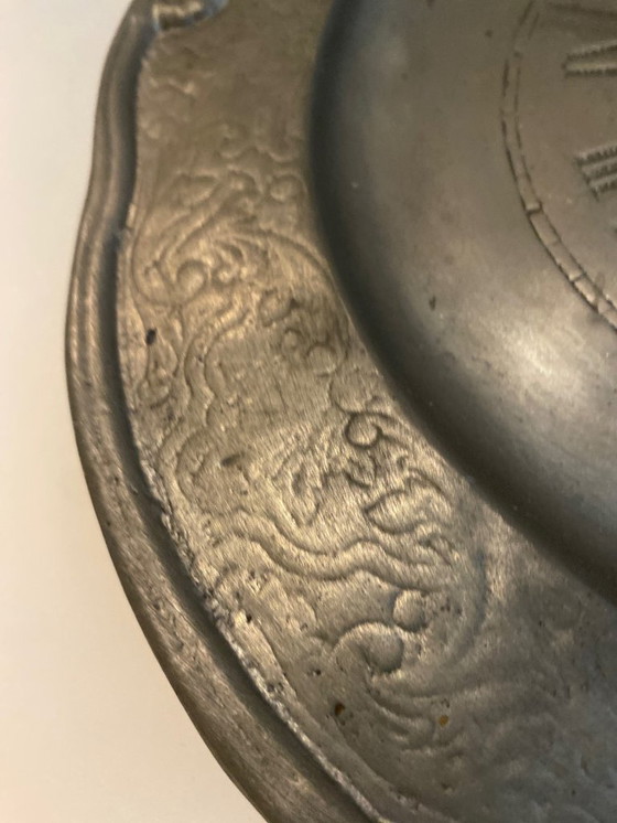 Image 1 of Horloge murale décorative en étain – style antique, à mouvement à quartz