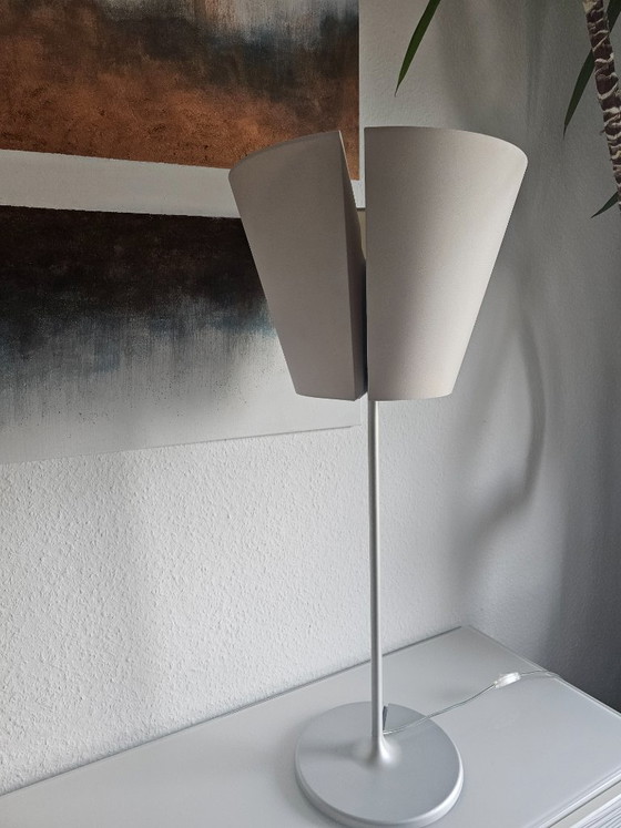 Artemide Melampo Tavolo – Large designer table lamp (Design: Adrien Gardère) – Aluminium, Cotton (photo 5 of 15)