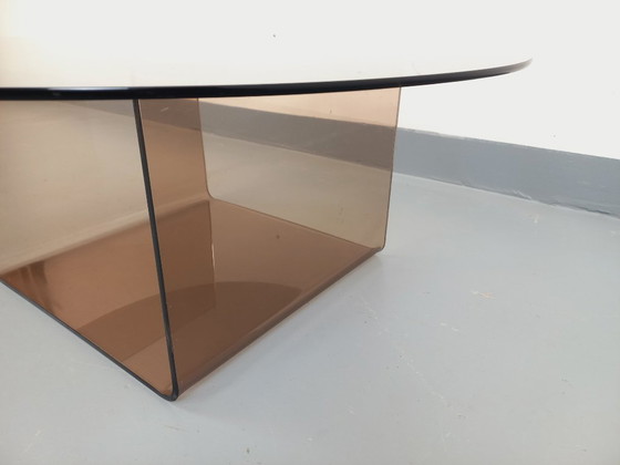 Image 1 of Vintage round coffee table in glass and plexiglass, Space Age style from the 1970s
