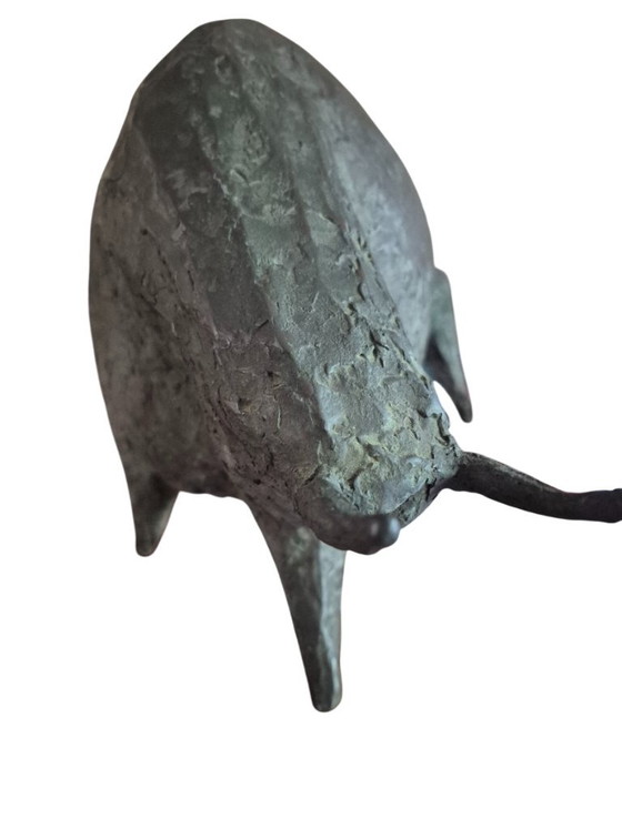 Scultura di Toro in Resina di Pietra Color Bronzo di Islay Grimes, Sculture, Verde, Abstract (foto 5 di 15)