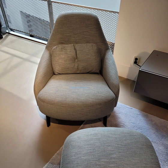 Image 1 of Leolux Jill armchair with pouf