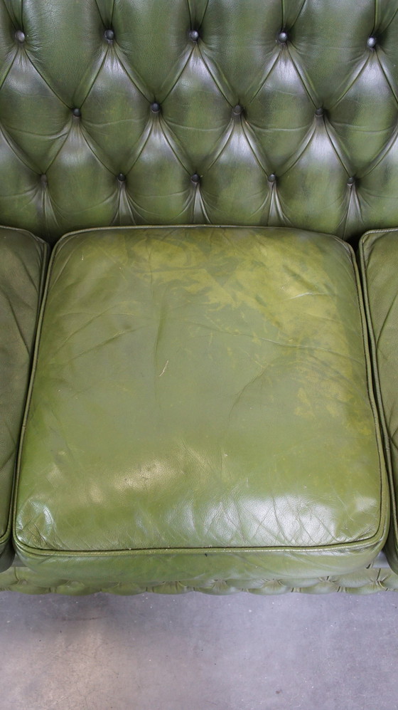 Image 1 of Grünes Rindsleder 2,5-Sitzer Chesterfield Sofa