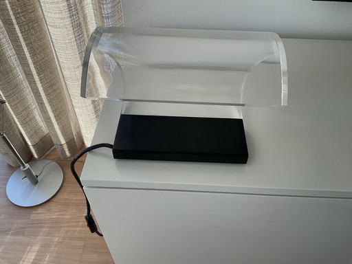 Joe Colombo Acrylic Desk Lamp in zeer goede  conditie kleine krasjes aan onderkant