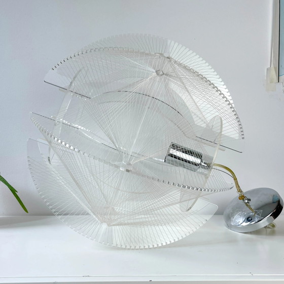 Lampada a Sospensione Geometrica in Acrilico e Nylon - Lampadario di Design – Illuminazione, Retro (photo 10 of 12)