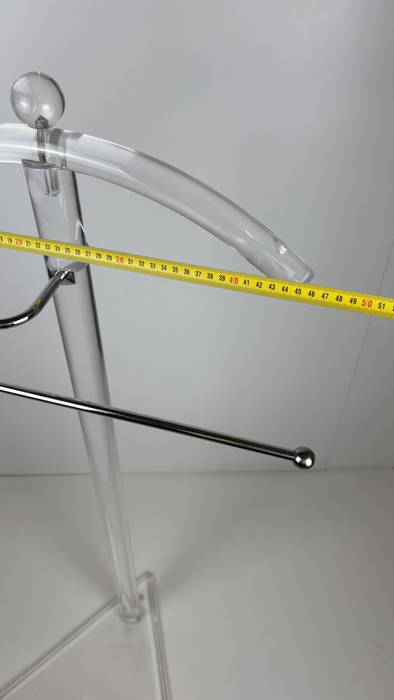 Image 1 of Appendiabiti vintage in plexiglas acrilico / attaccapanni Space Age Chrome