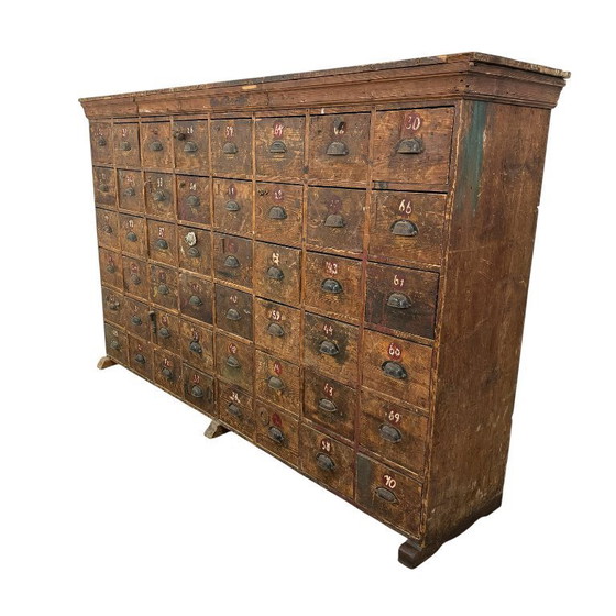 Image 1 of Gran cómoda antigua – mueble industrial con 48 cajones