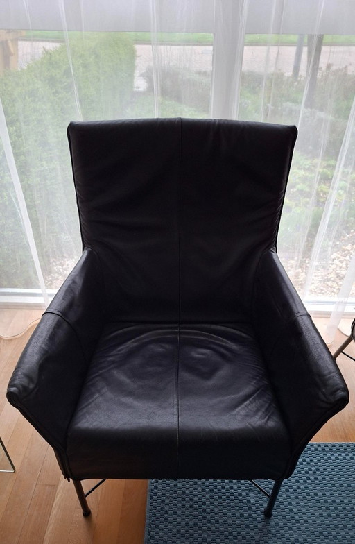 Fauteuil Montis Charly en cuir noir