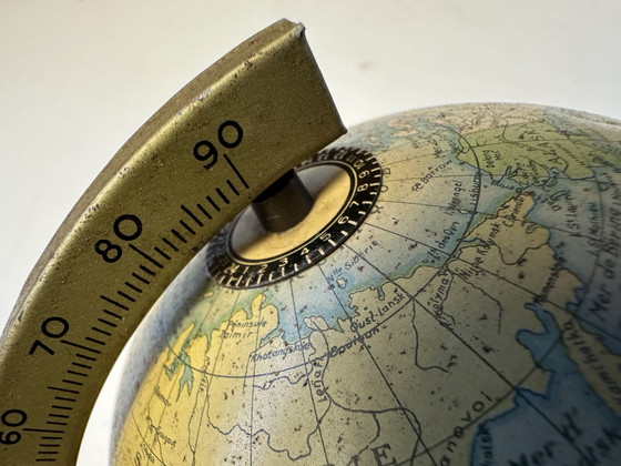 Image 1 of Vintage wereldbol - Chad Valley