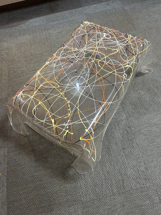 Image 1 of Taschentuchtisch mit Graffiti, 1980