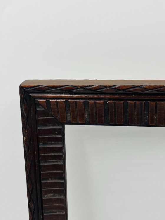 Image 1 of Vintage donkerhouten guillochelijst 33x28