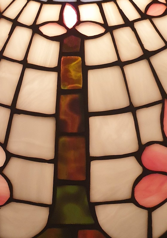 Stained Glass - Tiffany Style Lotus Flower Pendant Lamp (photo 25 of 65)