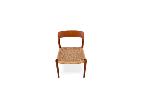 Image 1 of Silla original modelo 75 de JL Moller, Niels Otto Møller, teca, danesa.