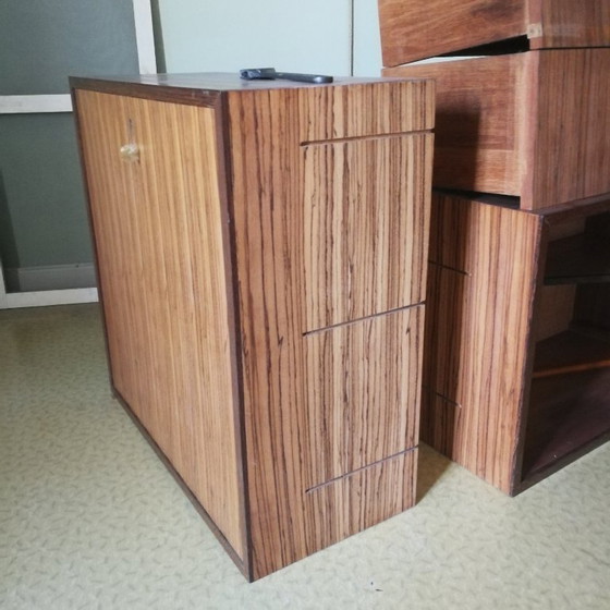 Image 1 of Retro zwevende wandkast, vintage wand rek, antiek wandmeubel