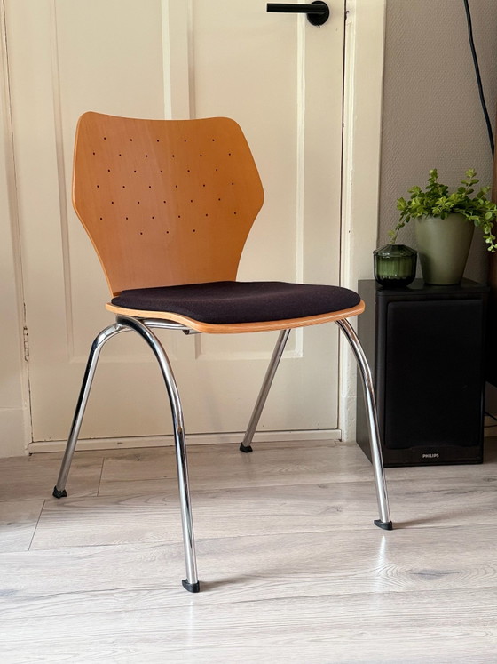 Characterful Scandi-retro chair, Conference chairs, Wood, Beige (photo 2 of 5)