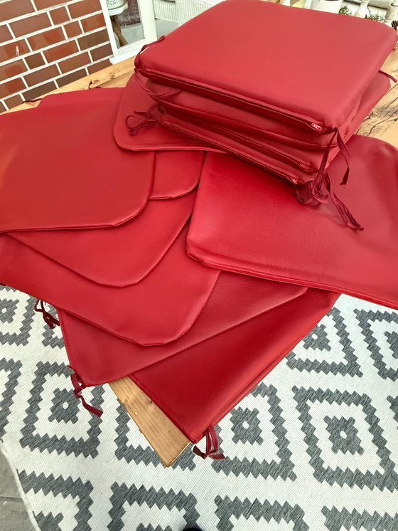 Image 1 of 8 originele Lloyd LOOM stoelen, eetkamerstoelen, ook in kleinere aantallen verkrijgbaar, houten frame, wit riet.