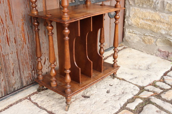 Image 1 of Etagère sur pieds début XXème siècle