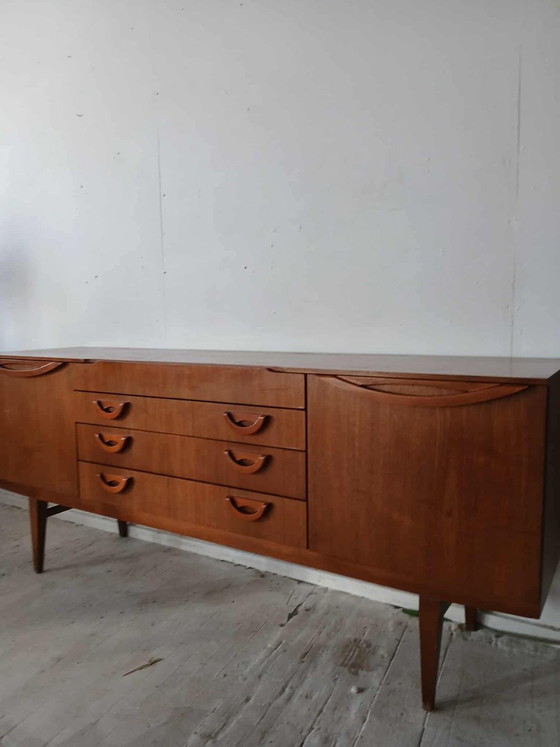 Mid-Century Modern Sideboard in Teak from Beautility, United Kingdom, 1962 – Scandinavian (photo 4 of 5)