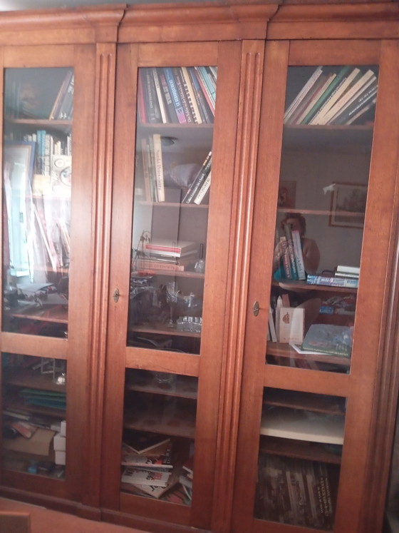 Image 1 of Antique driedeuren boekenkast (begin XIX eeuwe)