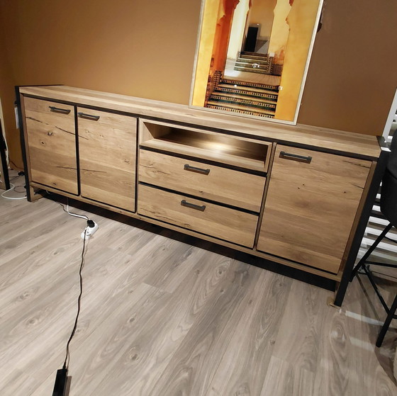 Image 1 of Credenza Henders & Hazel Metalo