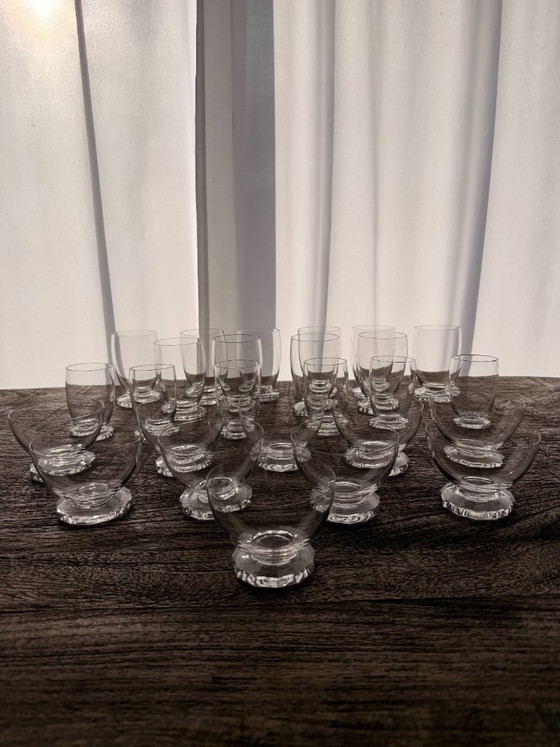 Image 1 of Juego de 26 piezas de cristalería Lalique France - Diseño Art Déco "Lille"