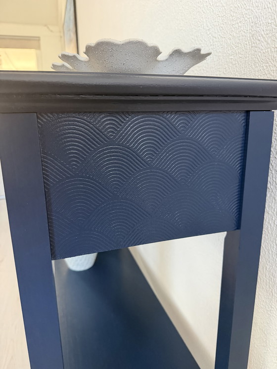 Image 1 of Sidetable gerestyled 