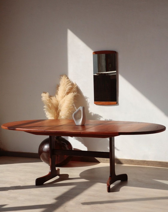 Image 1 of Oval teak dining table - 6 to 8 people - Fresco model - G Plan