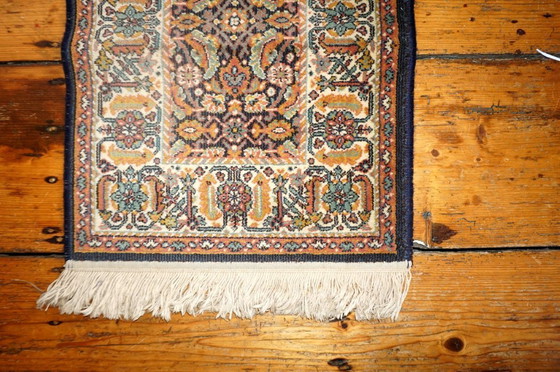 Image 1 of Vintage wollen vloerkleed * blauw veelkleurig klein tapijt * bloemen oosterse stijl * entree vloerkleed