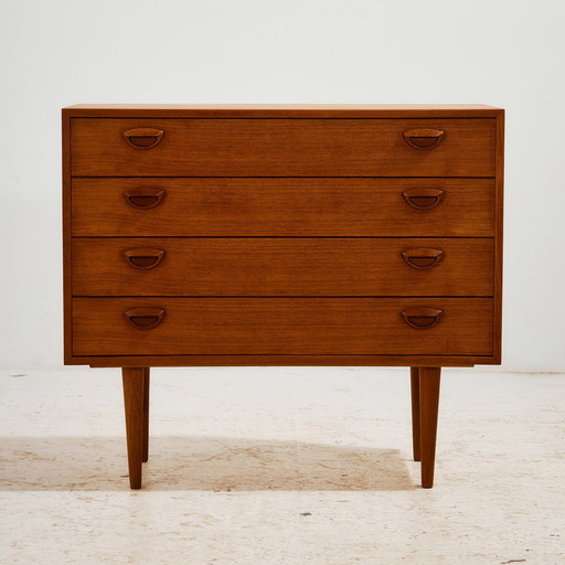 MK11131 Commode à quatre tiroirs par Kai Kristiansen pour Feldballes Møbler