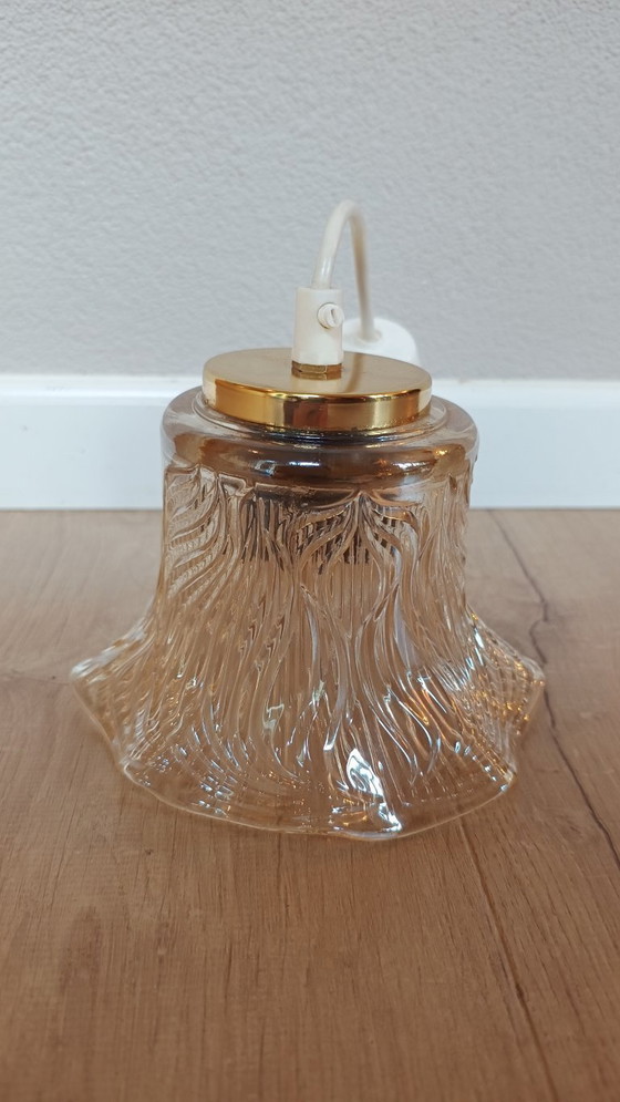 Image 1 of Lampe suspendue en verre pressé Vintage Danish Design en forme de cloche 1970
