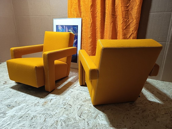 Image 1 of CASSINA Paire de fauteuils Utrecht 637 NEUF 2026 en laine KVARD Moutarde par Gerrit Rietveld