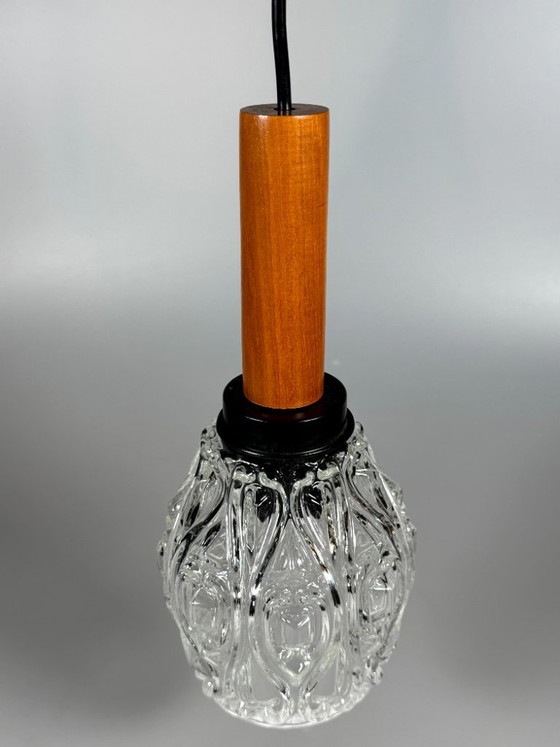 Plafondlamp/hanglamp uit de jaren 60/70 van teakhout en glas, design in de stijl van de mid-century space (photo 6 of 10)