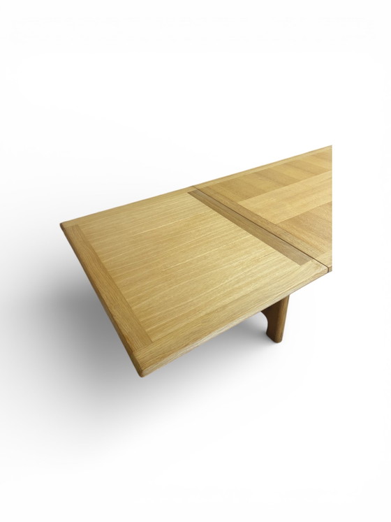Image 1 of Uitschuifbare eiken tafel van Guillerme & Chambron, uitgegeven door Votre Maison