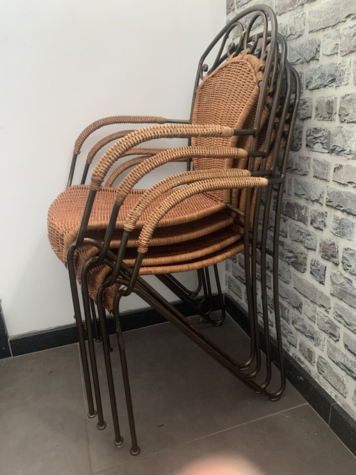 4 chaises en fonte avec rotin