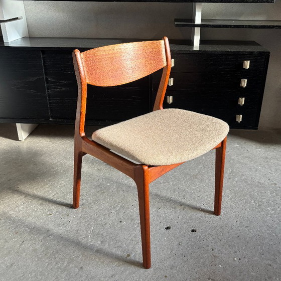 4 Teak Dining chairs by P.E. Jørgensen for Farsø, P. E. Jørgensen for Farsø, Wood, Textile, Brown (photo 8 of 11)