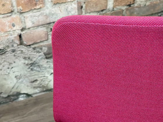 Hay AAC 11 Swivel, Purple-pink fabric | Hee Welling, Swivel chairs, Textile, Metal, Modern (photo 15 of 15)