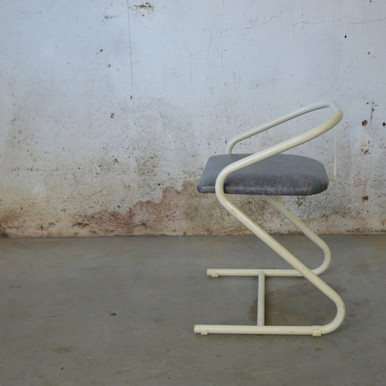 Image 1 of 2 chaises tubulaires