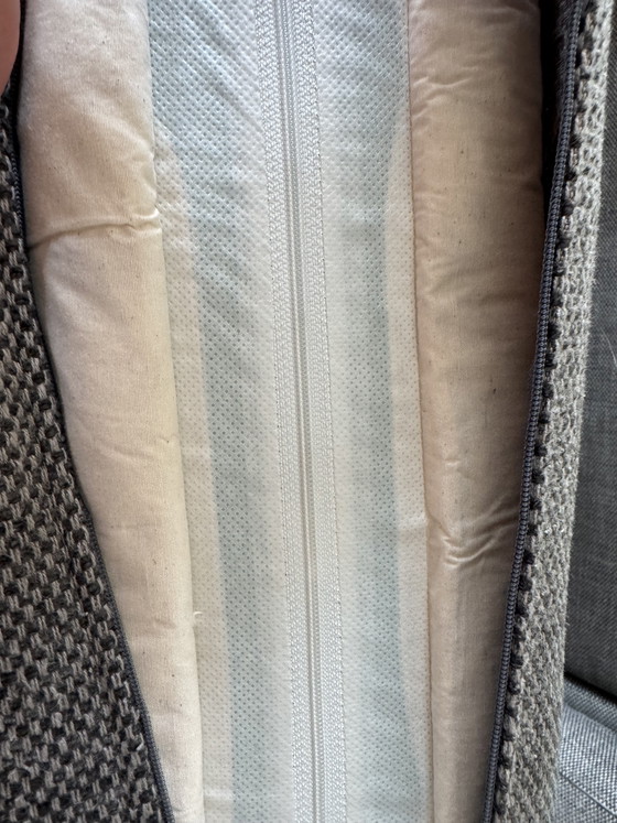 Image 1 of Spacious corner sofa with chaise longue by Movani