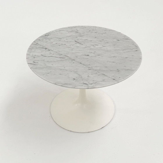 Image 1 of Low Tulip Side Table in Marble by Eero Saarinen for Knoll, 1970s